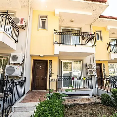 Lovely House With Shared Pool Near Oludeniz, Fethiye Apartament Ovacık
