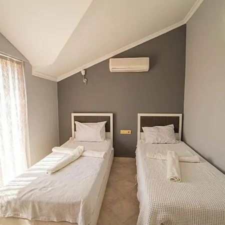 Lovely House With Shared Pool Near Oludeniz, Fethiye 아파트 *